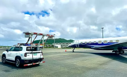 Equipo de Strinso evaluando aeropuerto en Islas virgenes
