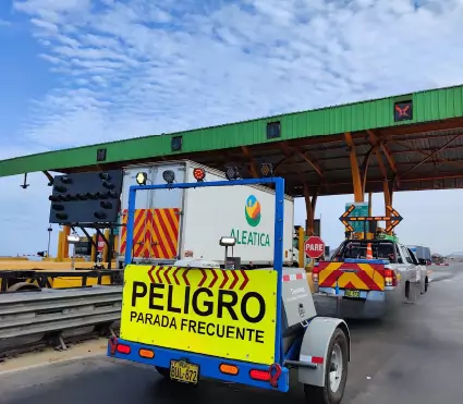 Equipo haciendo un inventario vial