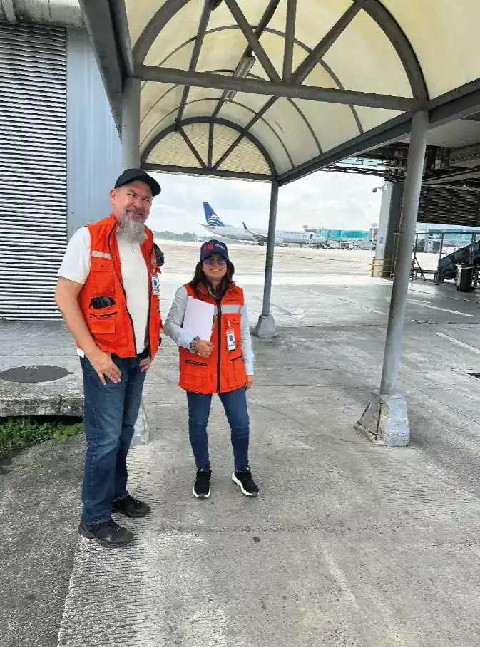 Equipe da Strinso realizando a avaliação funcional do Aeroporto Internacional de Tocumen