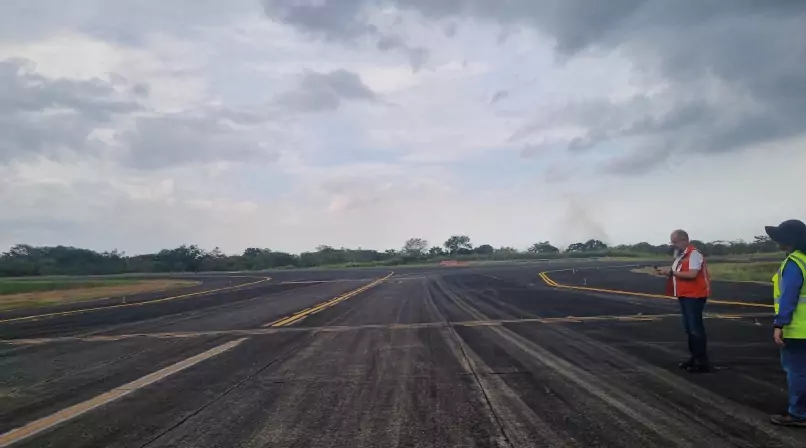 Equipe da Strinso realizando a avaliação funcional do Aeroporto Internacional de Tocumen